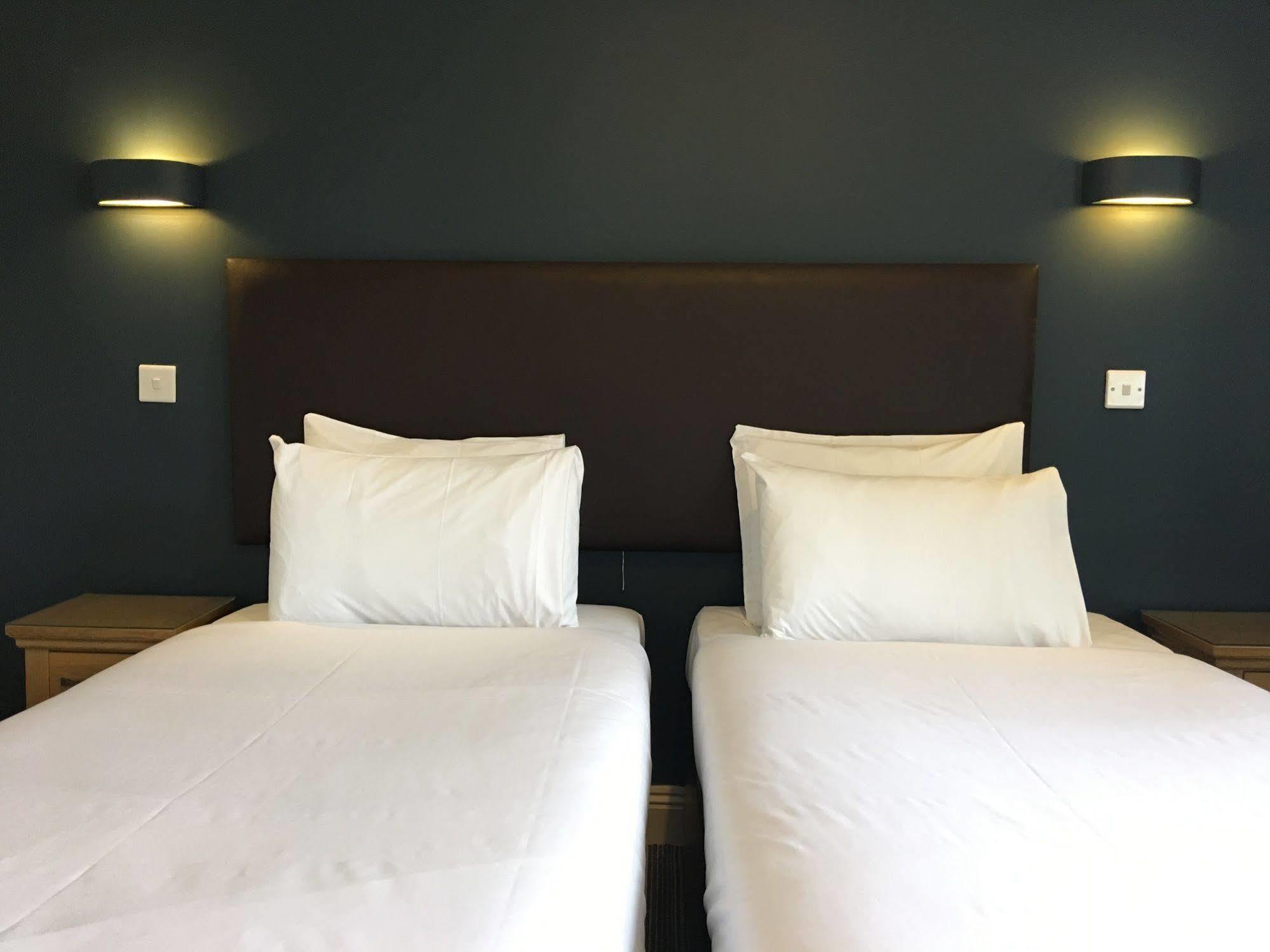 Applewood Hotel Bournemouth Eksteriør billede